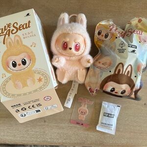 Pop Mart Labubu Have A Seat (Dada)